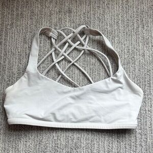 Lululemon free to be - wild sports bra